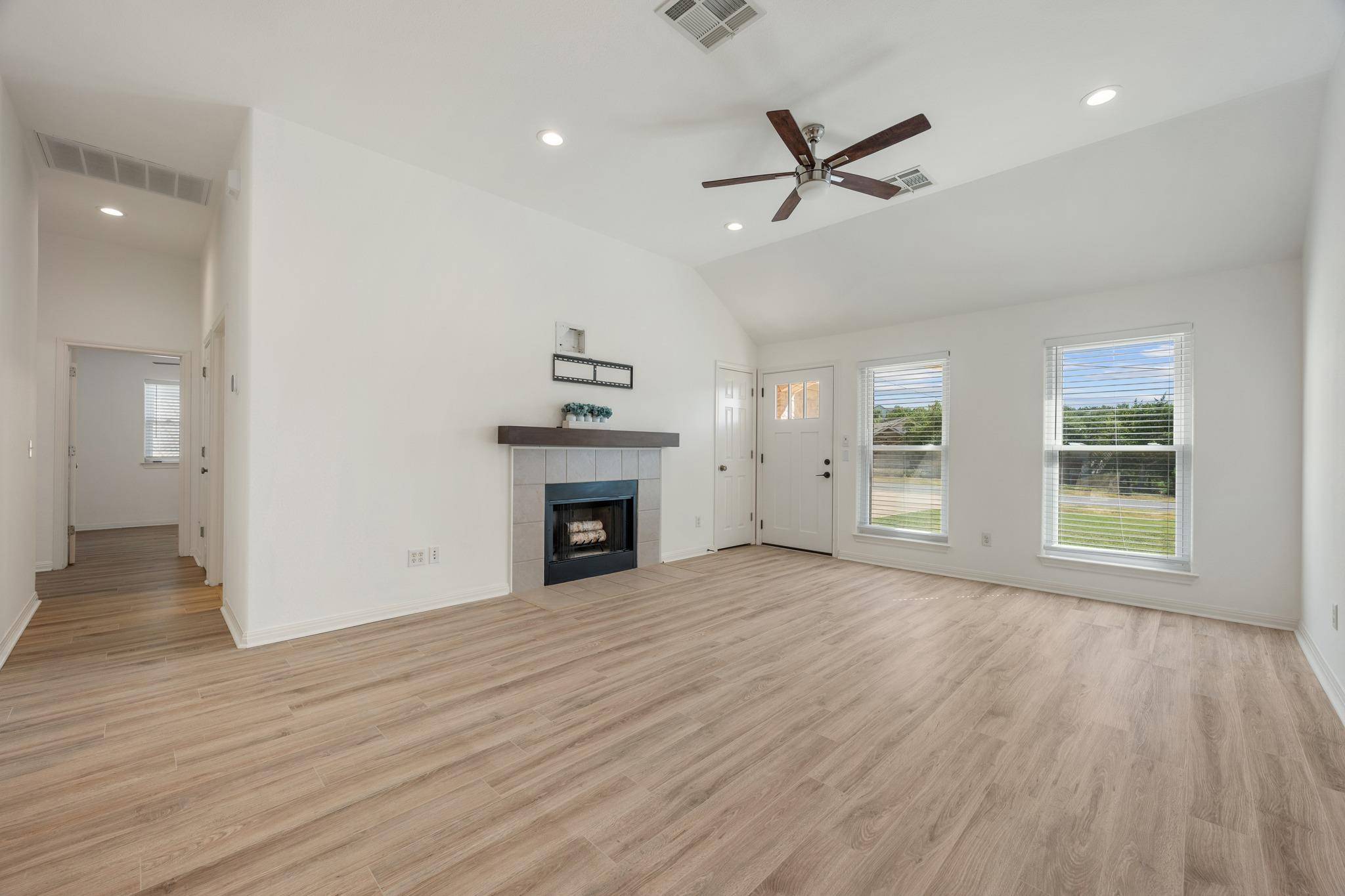 10114 Janet LOOP, Dripping Springs, TX 78620