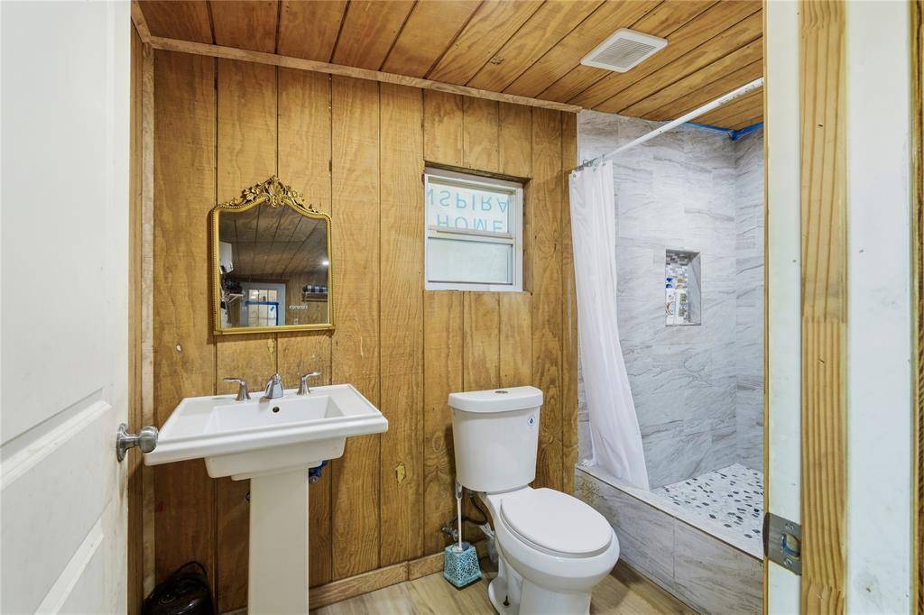 1221 Fm 812 #A, Cedar Creek, TX 78612