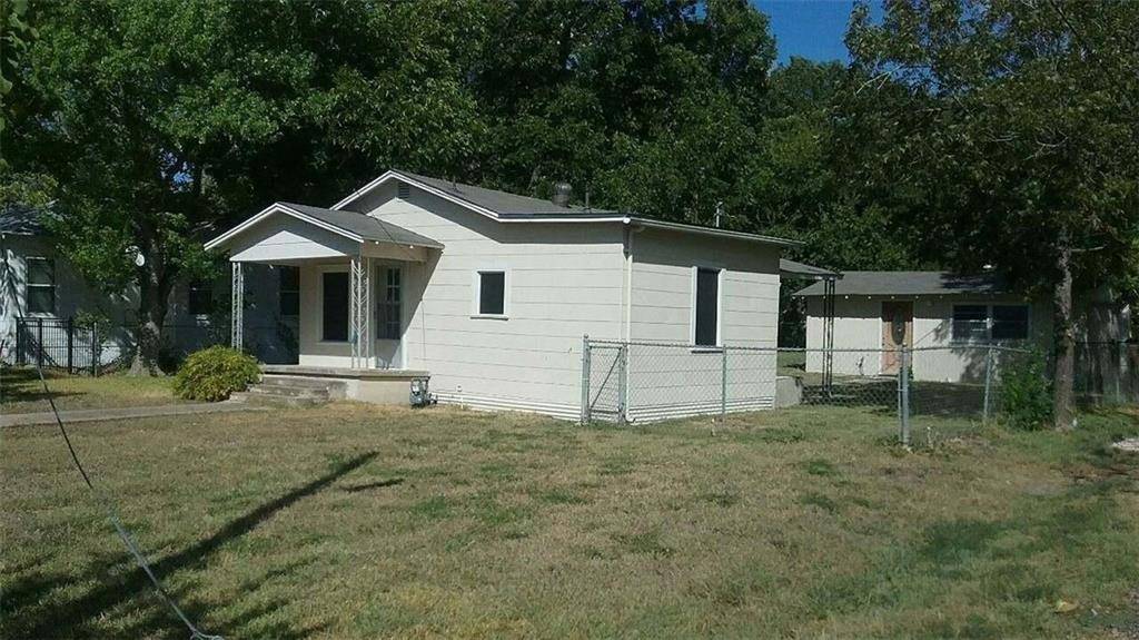 1700 Adams ST, Taylor, TX 76574