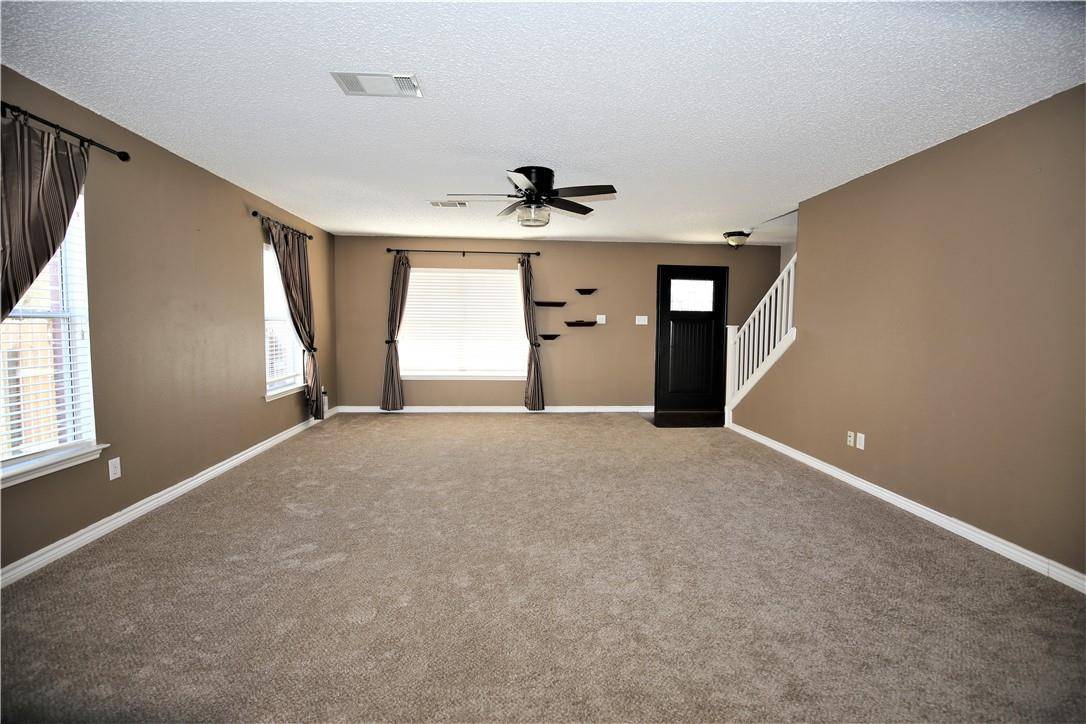 1915 Ruthie RUN, Cedar Park, TX 78613