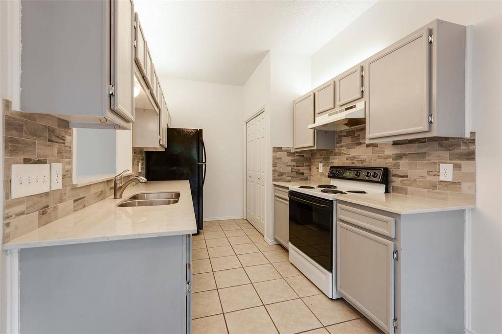 9100 Mountain Ridge DR #105, Austin, TX 78759