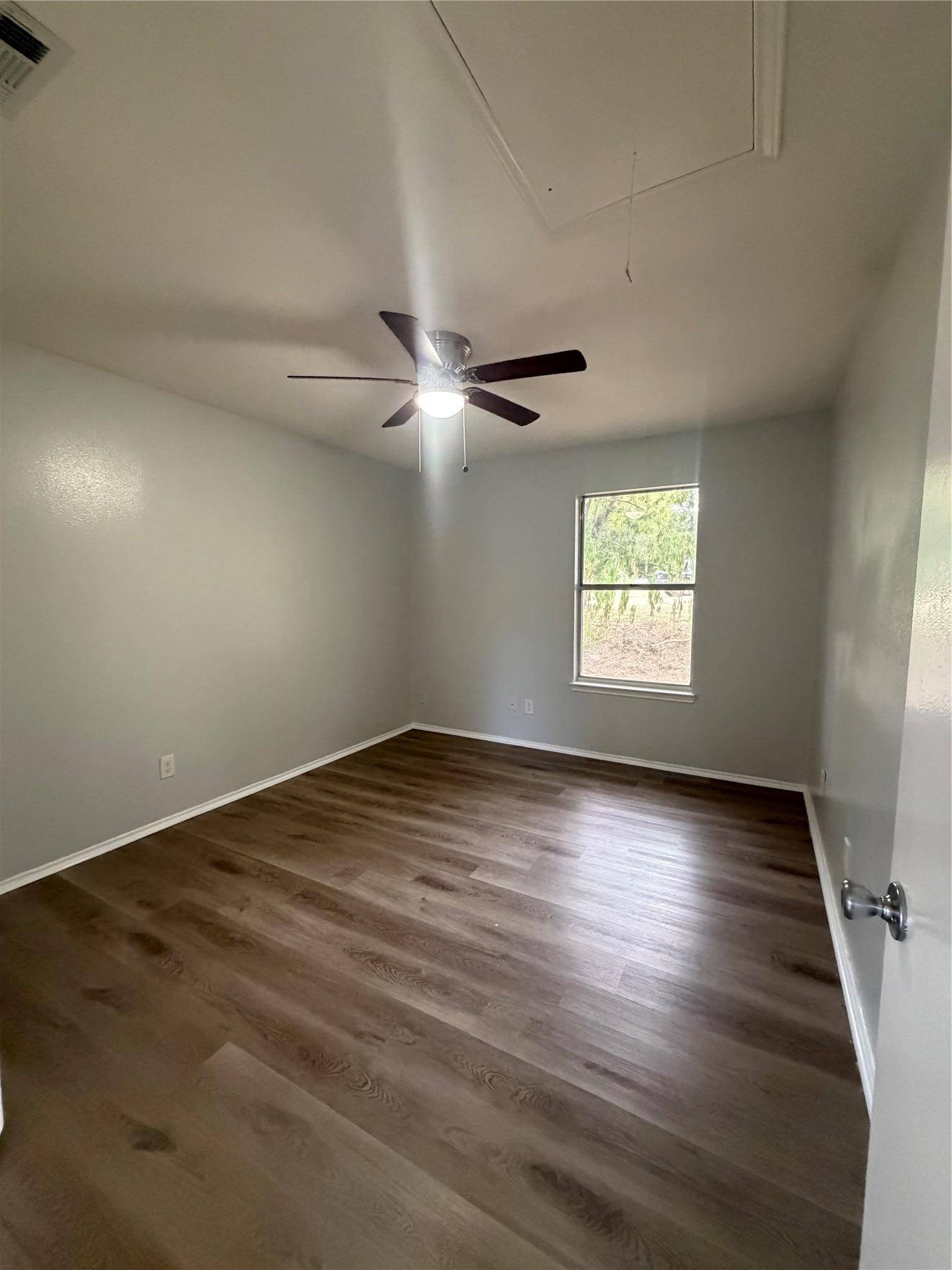 509 Central Ave #A, Elgin, TX 78621