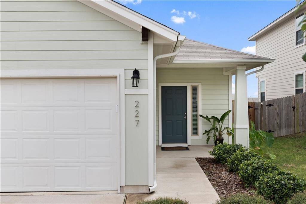 227 Triumph RD, Buda, TX 78610