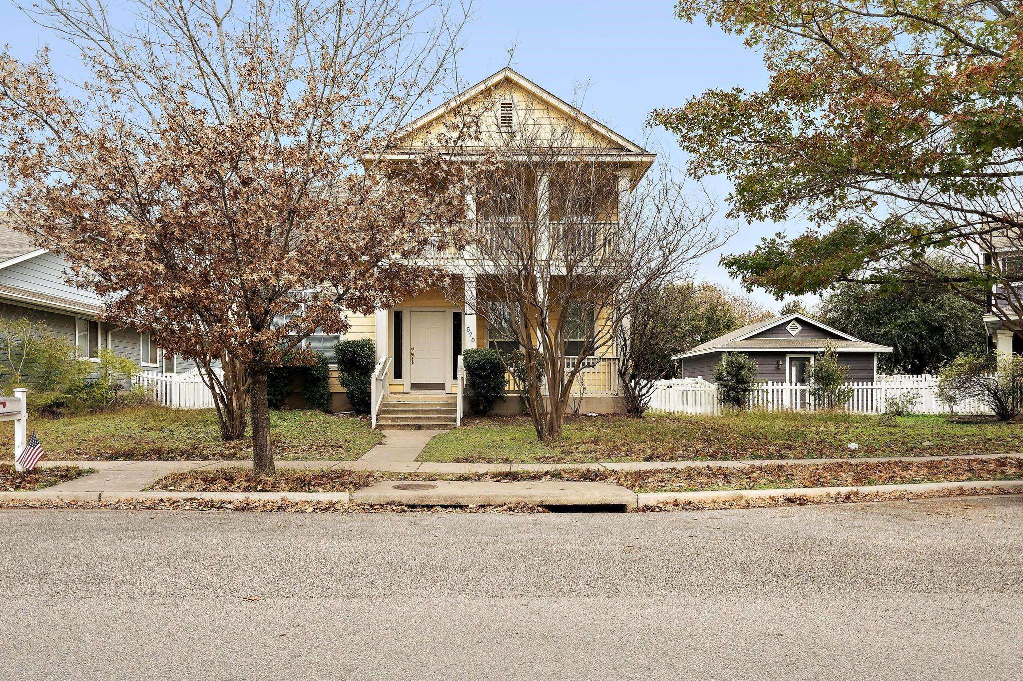 570 Hogan, Kyle, TX 78640
