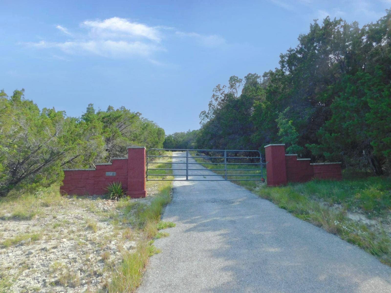 7500 MULESHOE BEND TRL, Marble Falls, TX 78654