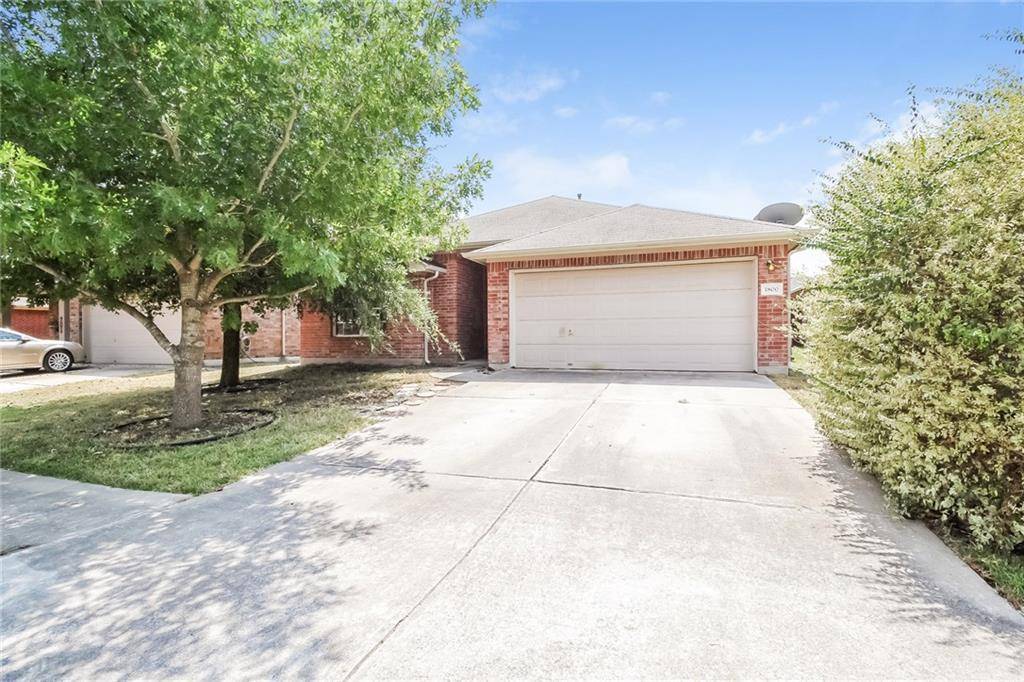 1800 Stone Rim LOOP, Buda, TX 78610