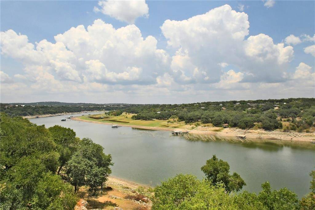 813 RIVERCLIFF RD, Spicewood, TX 78669