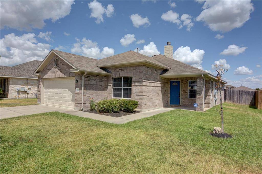 106 Maverick DR, Bastrop, TX 78602