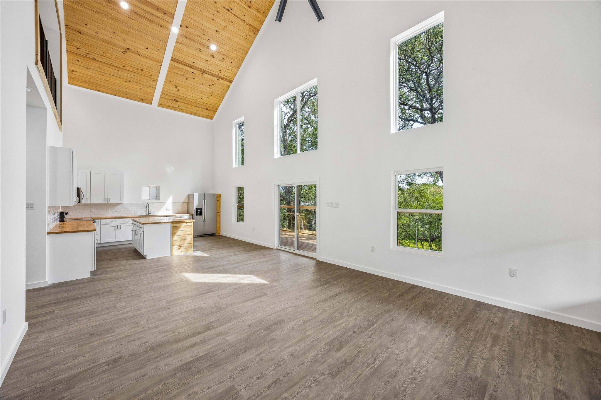34 Pleasant Valley DR, Wimberley, TX 78676