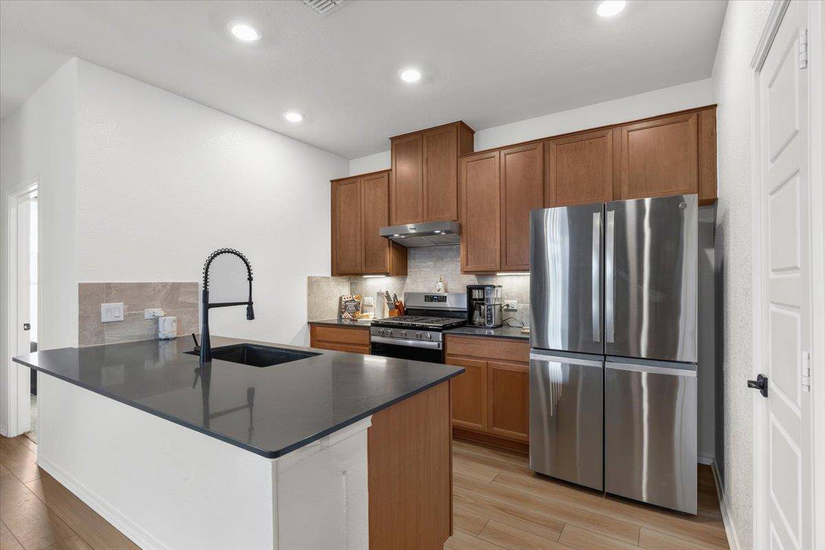 223 Pitkin DR, Lockhart, TX 78644