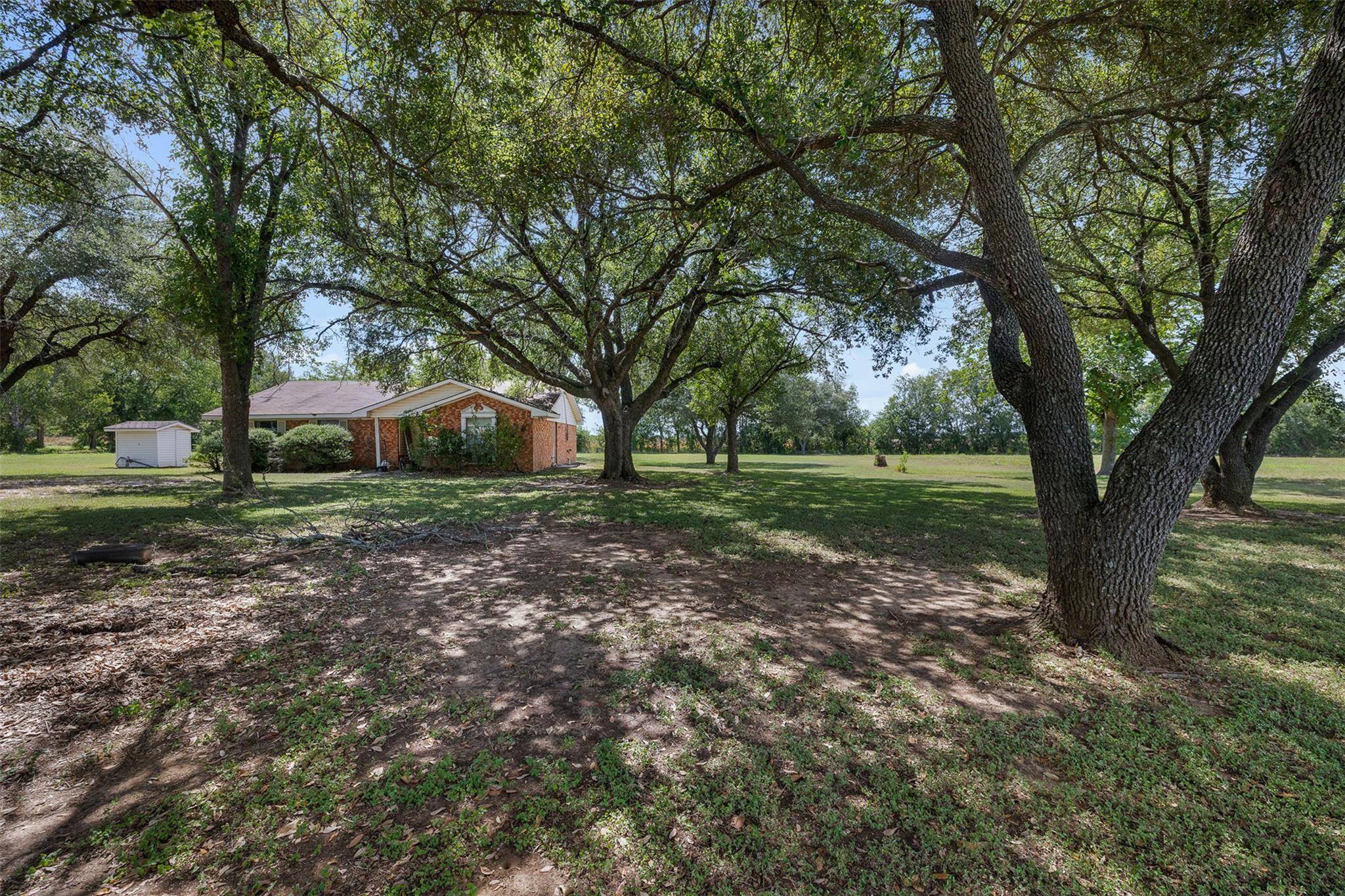 3788 Highway 21, Dime Box, TX 77853