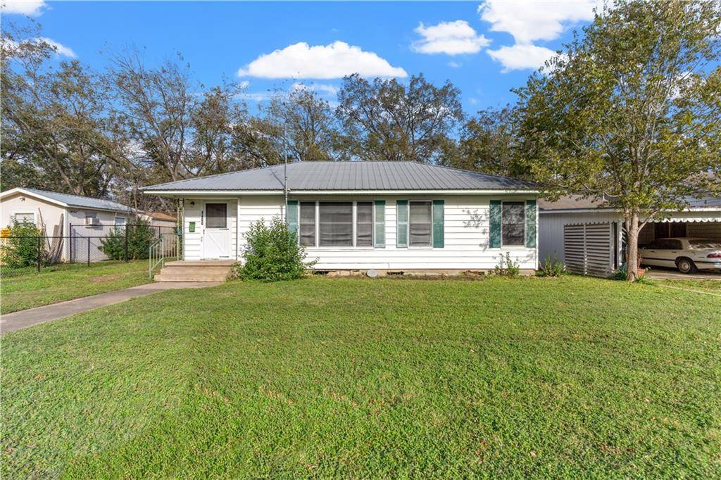 1400 Kimbro ST, Taylor, TX 76574
