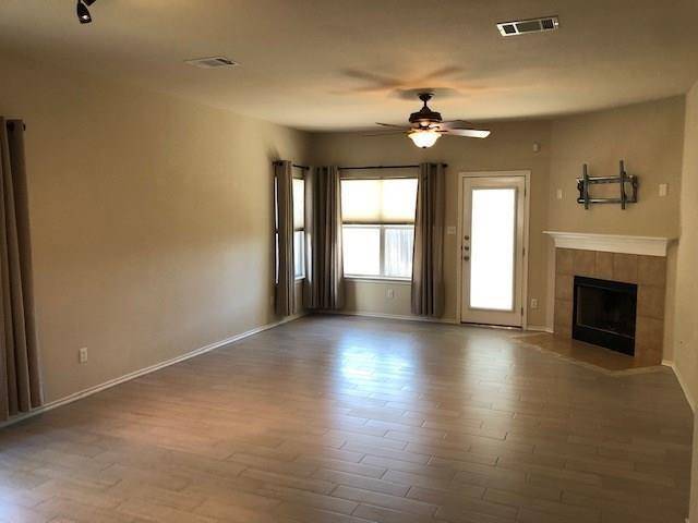 220 Housefinch LOOP, Leander, TX 78641