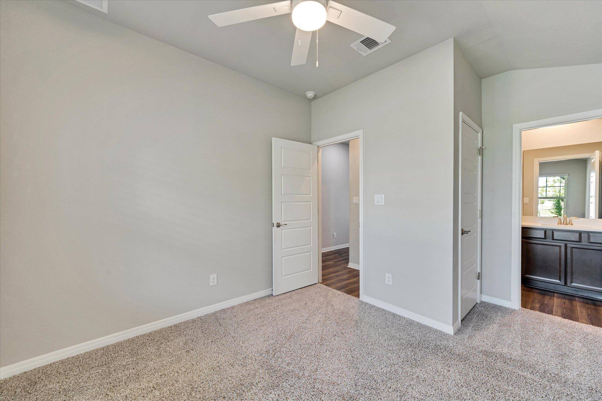 2945 Mill Run BND, Round Rock, TX 78665