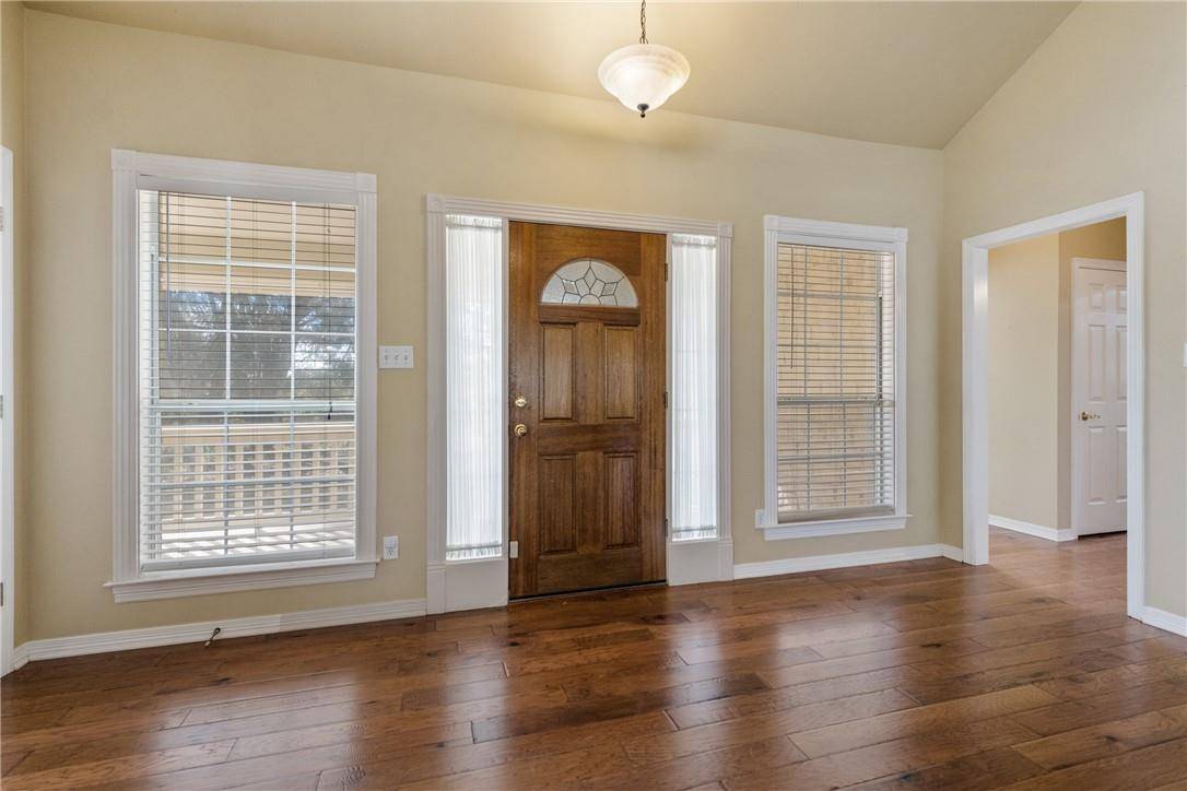 2550 County Road 233, Florence, TX 76527