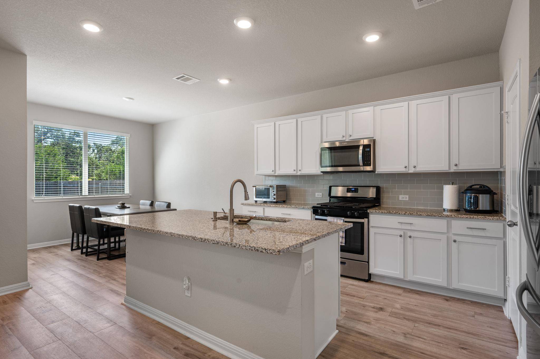 319 Arrowhead Vine ST, Leander, TX 78641