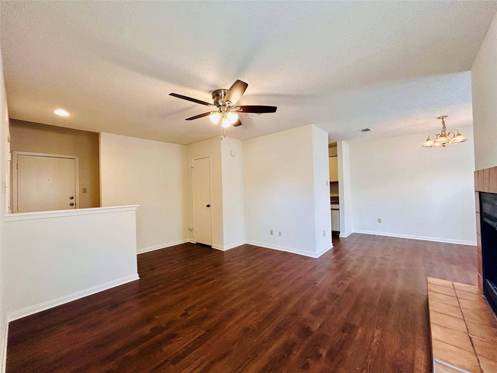 8904 Schick RD #A, Austin, TX 78729