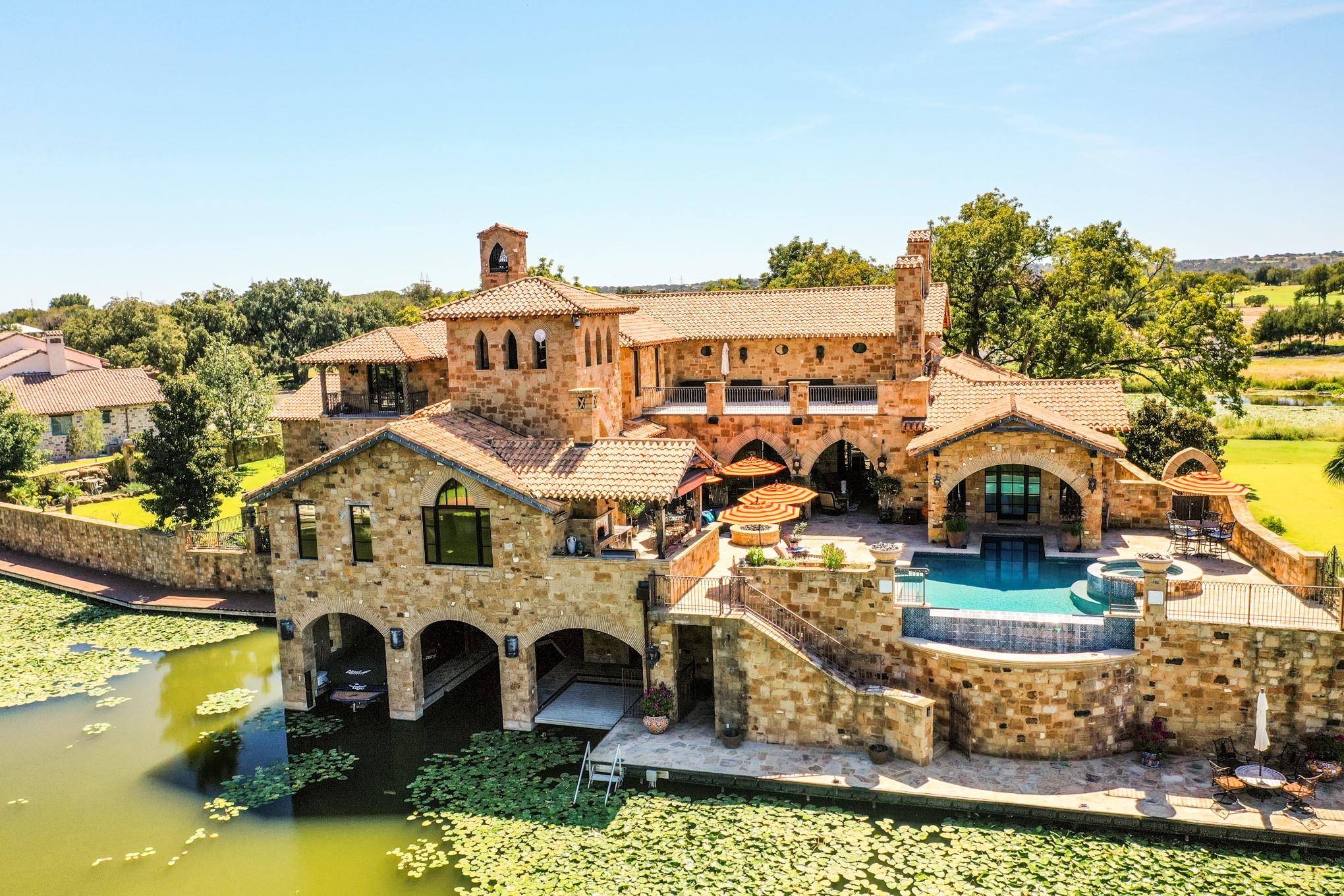 113 La Posada, Horseshoe Bay, TX 78657