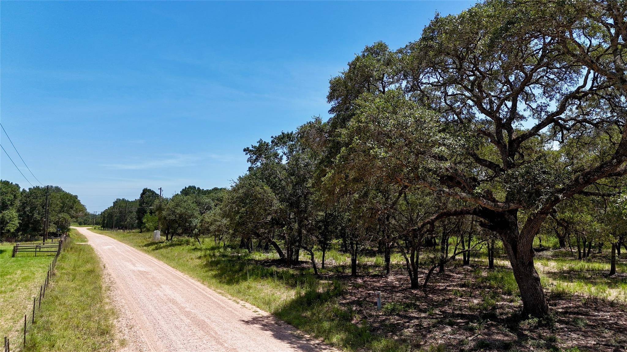 182 County Road 123F, Hallettsville, TX 77964