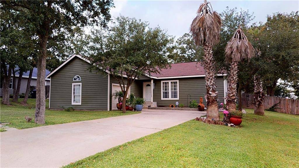 245 Oakbend LN, Giddings, TX 78942