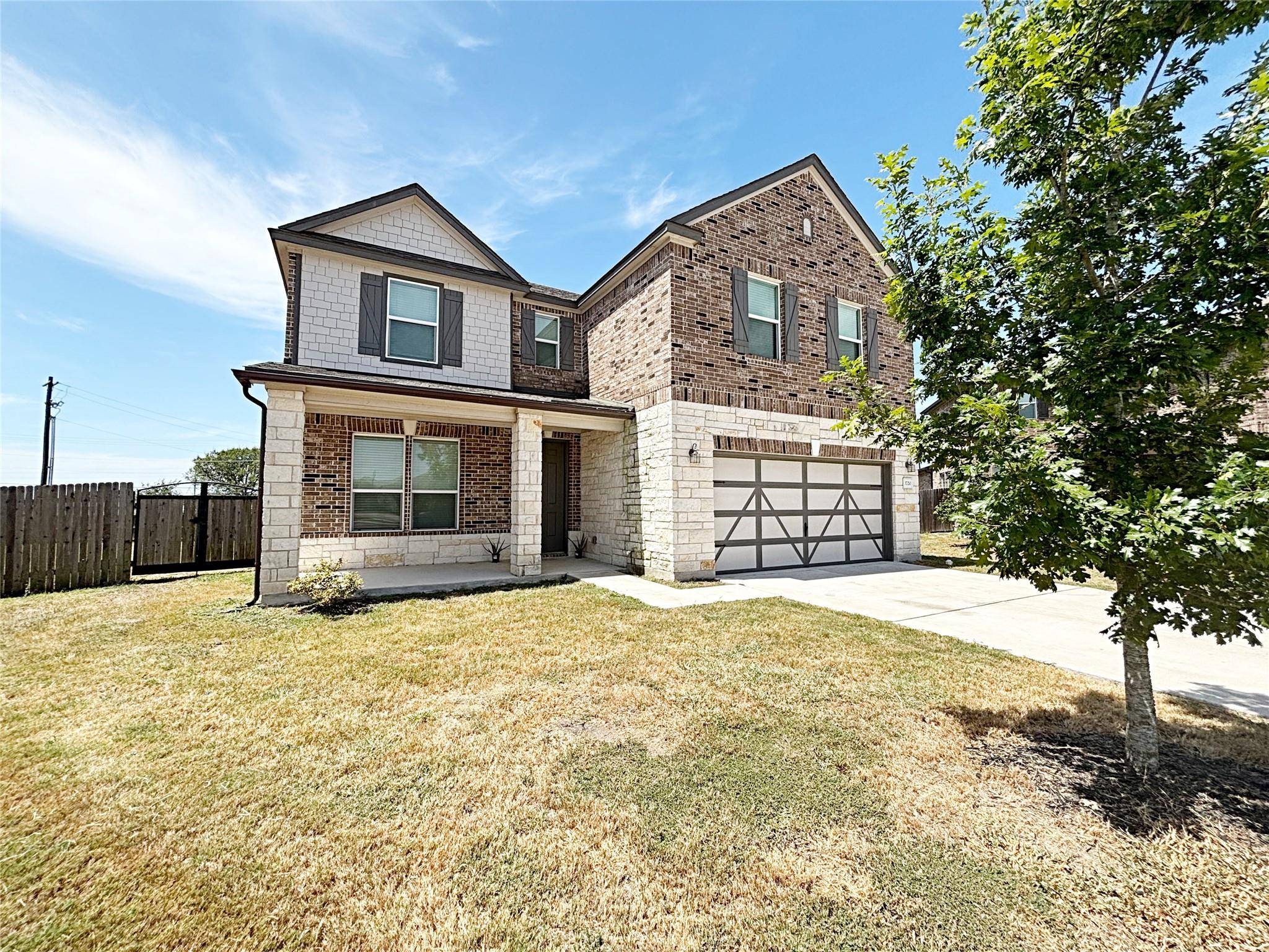 1720 Foxglove CIR, Lockhart, TX 78644