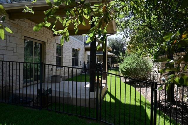 516 E Slaughter LN #2304, Austin, TX 78744