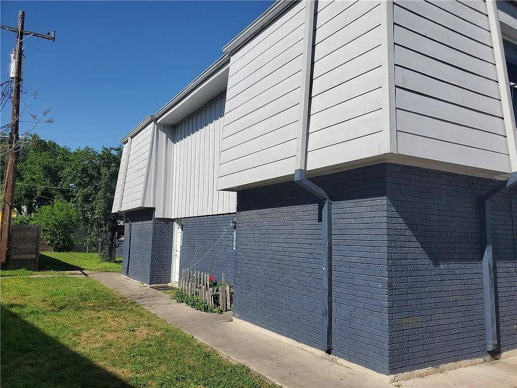 302 Carmen CT #130, Austin, TX 78752