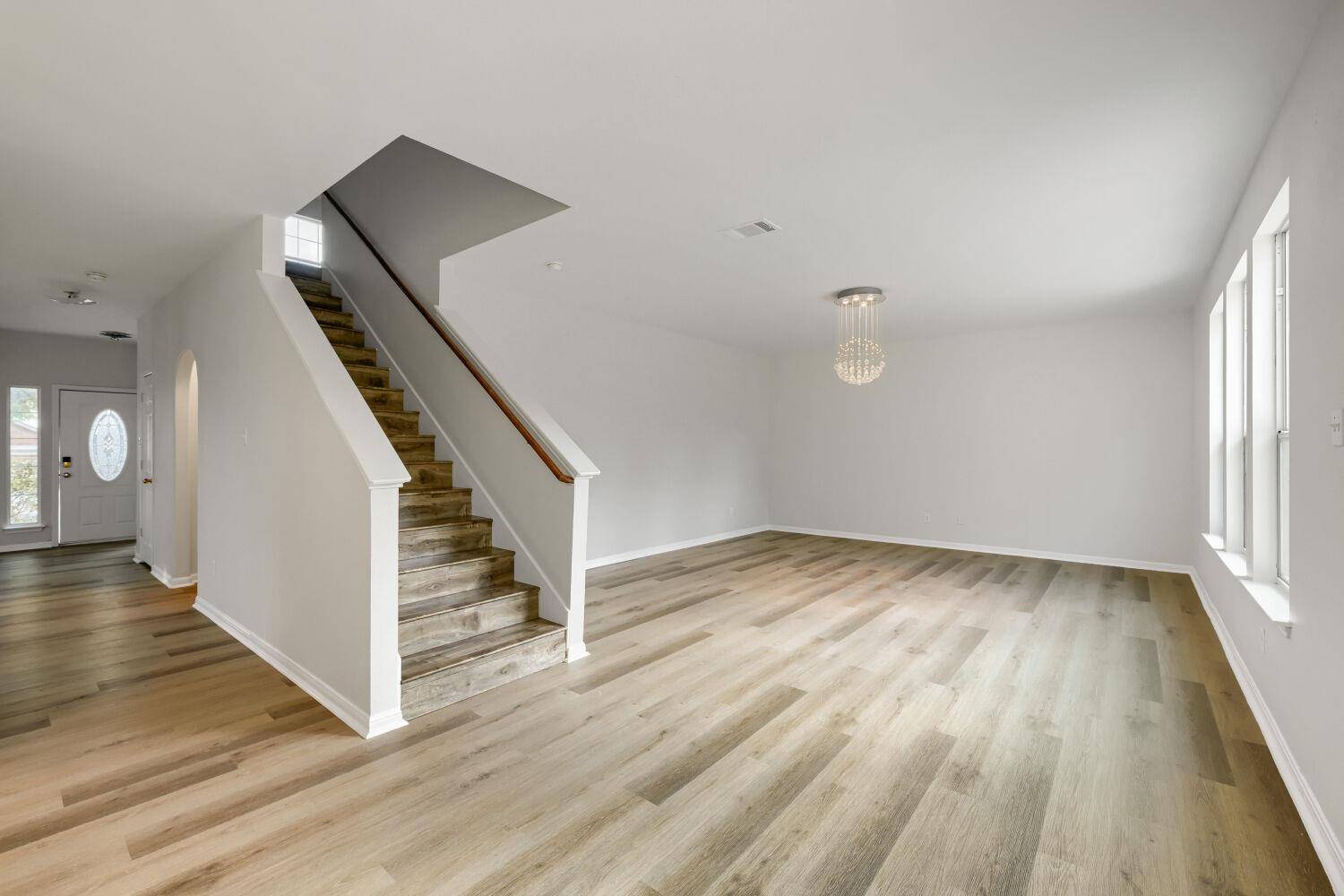 280 Middle CRK, Buda, TX 78610