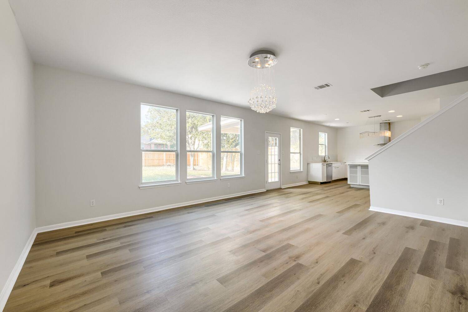 280 Middle CRK, Buda, TX 78610