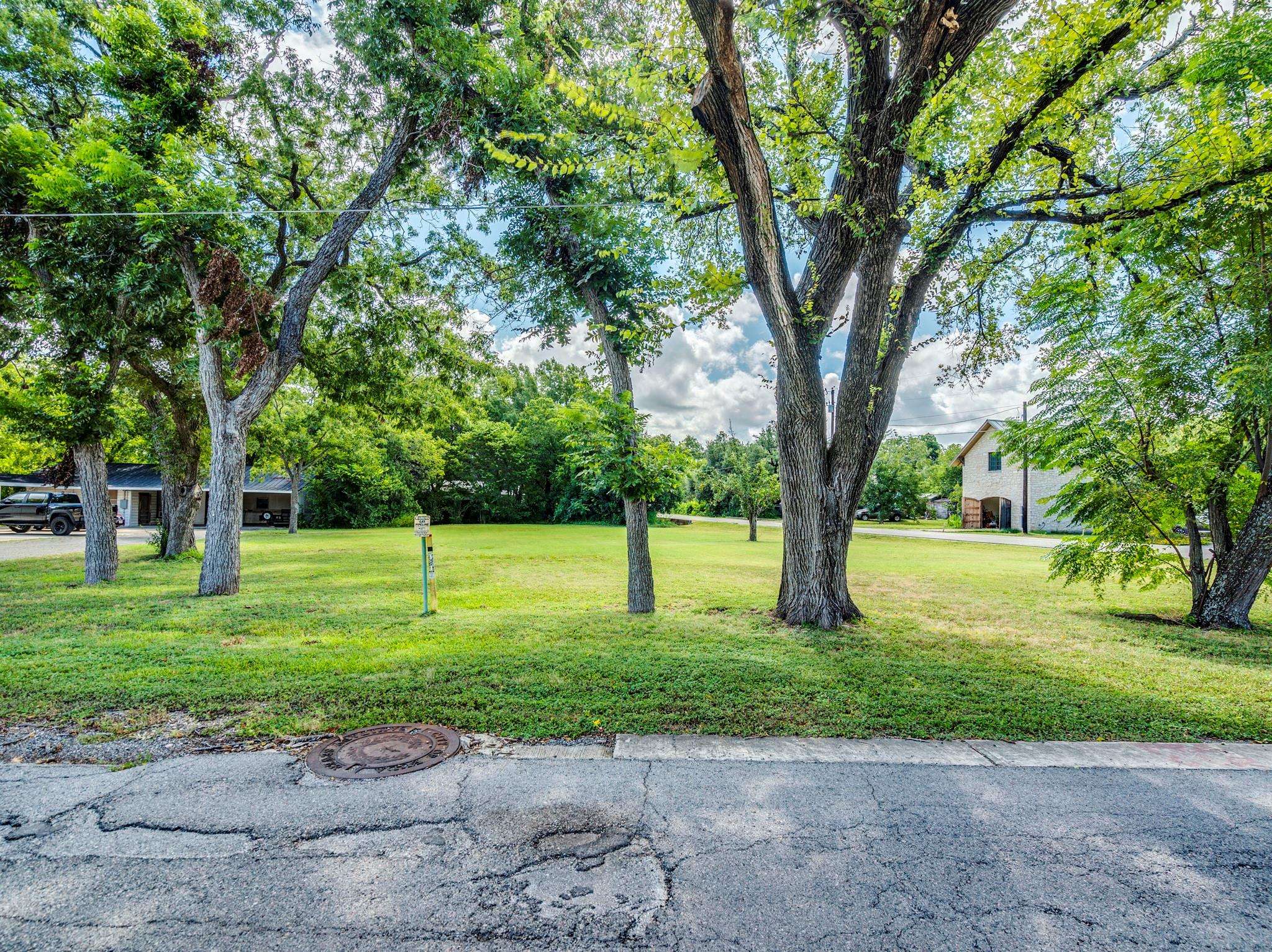 301 Railroad ST, Buda, TX 78610
