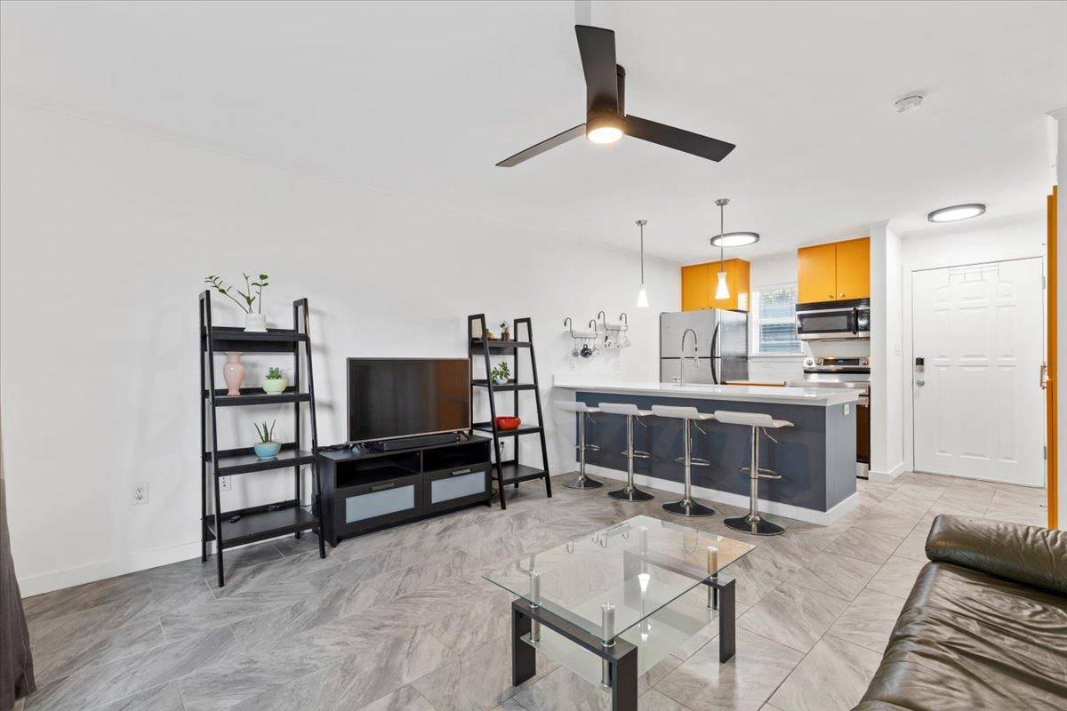 1422 Collier ST #103, Austin, TX 78704