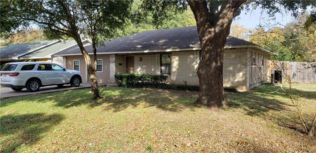 1100 Fowzer ST, Taylor, TX 76574