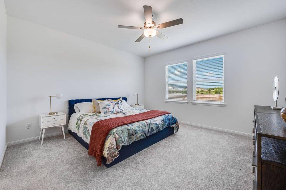 207 Crumpton WAY, Hutto, TX 78634
