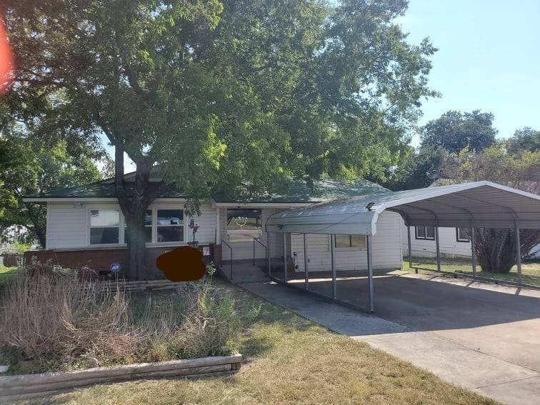 1104 Nix RD, Lampasas, TX 76550