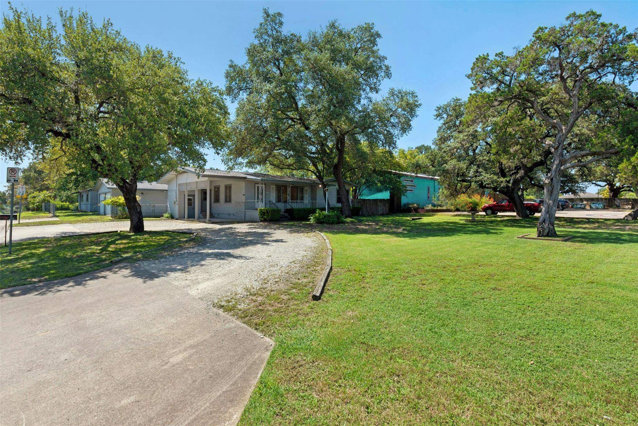 6401 Menchaca RD, Austin, TX 78745