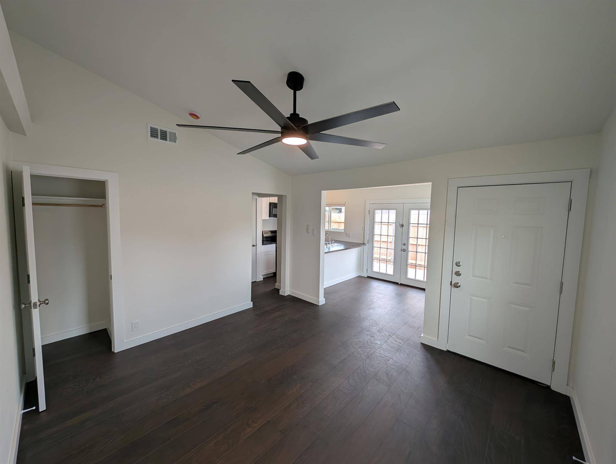 2905 Parker LN #B, Austin, TX 78741
