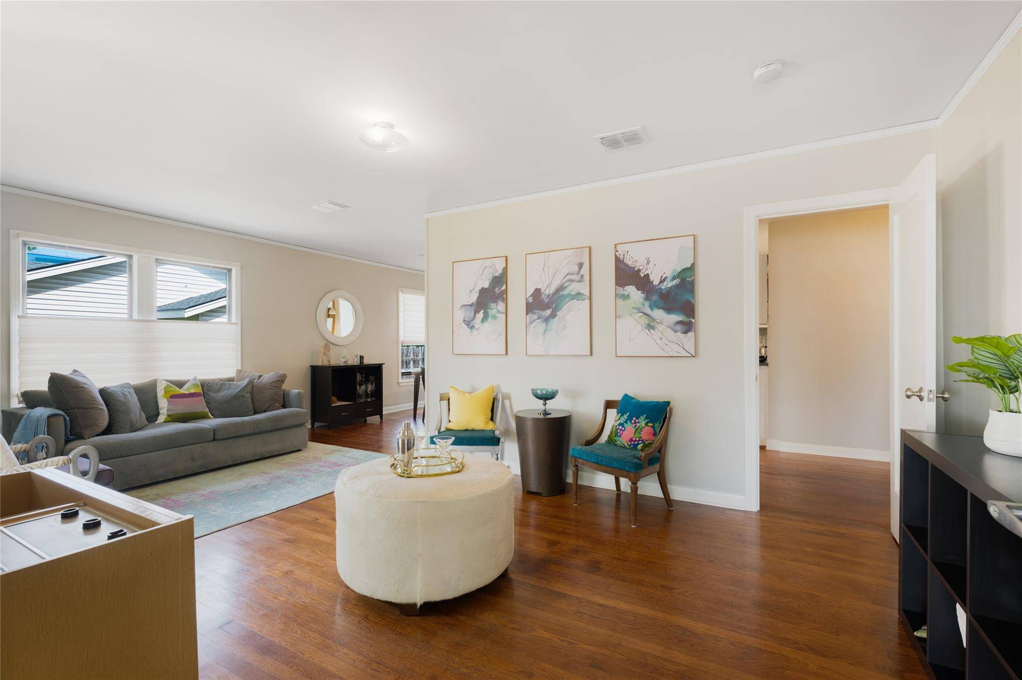 1404 Justin LN #1, Austin, TX 78757
