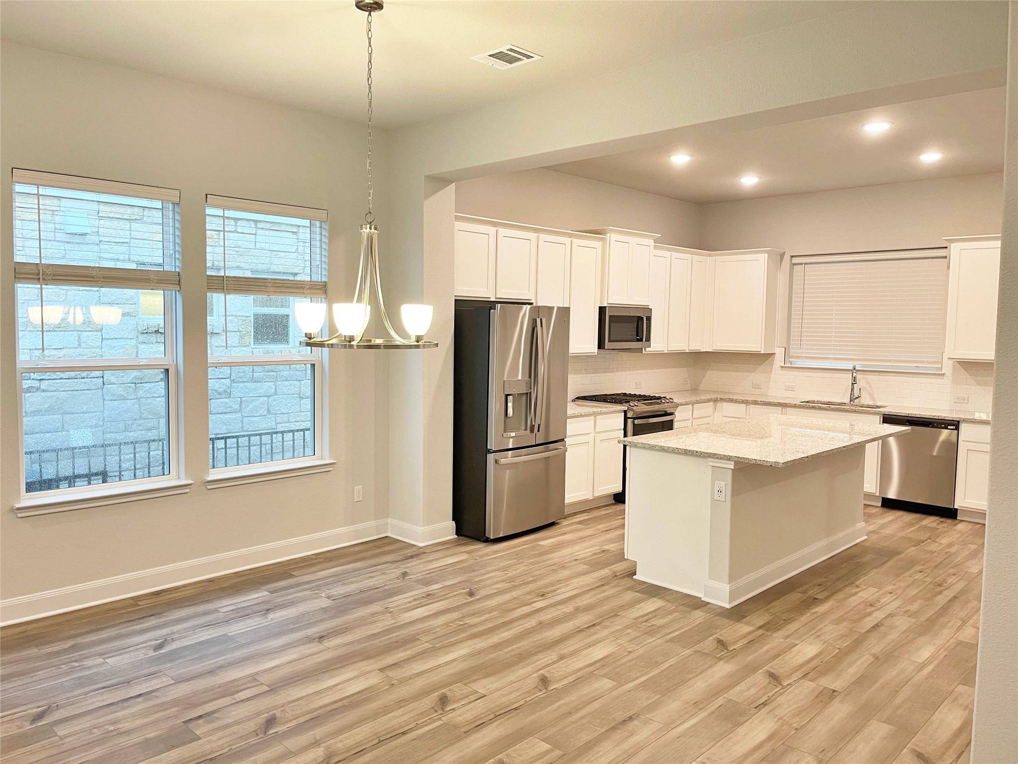 240 Revere DR, Kyle, TX 78640