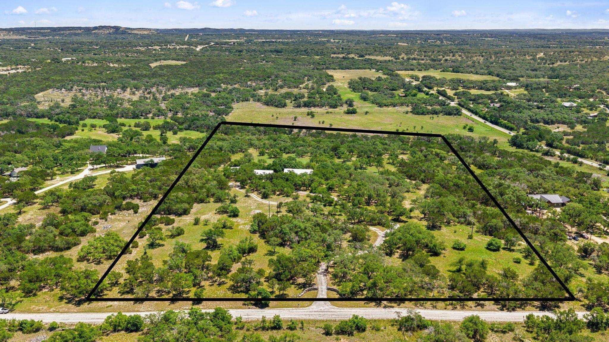 7855 Middle Creek RD, Blanco, TX 78606