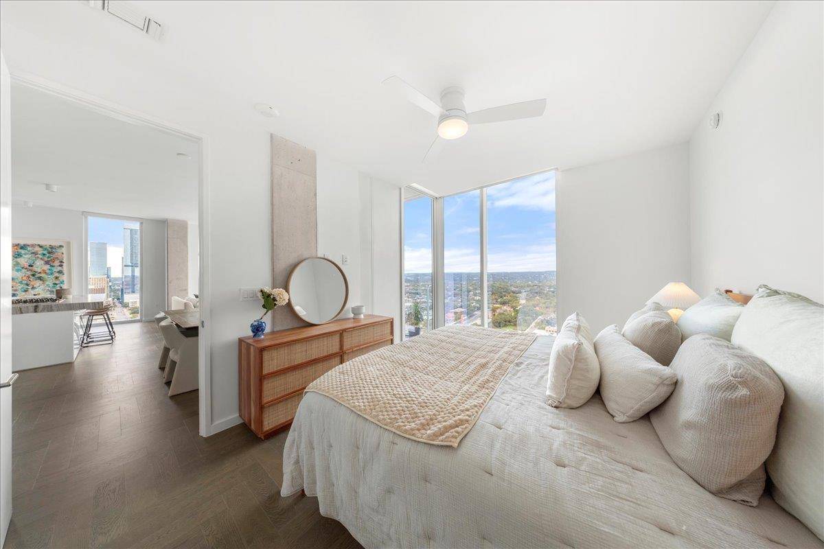 313 W 17th ST #2405, Austin, TX 78701