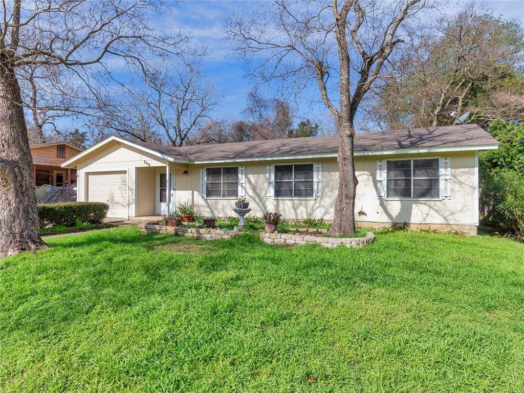 808 Highland Ave, Rockdale, TX 76567