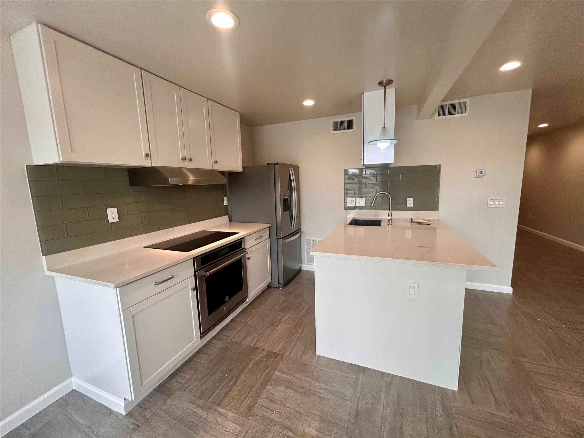 901 E 40th ST #102, Austin, TX 78751