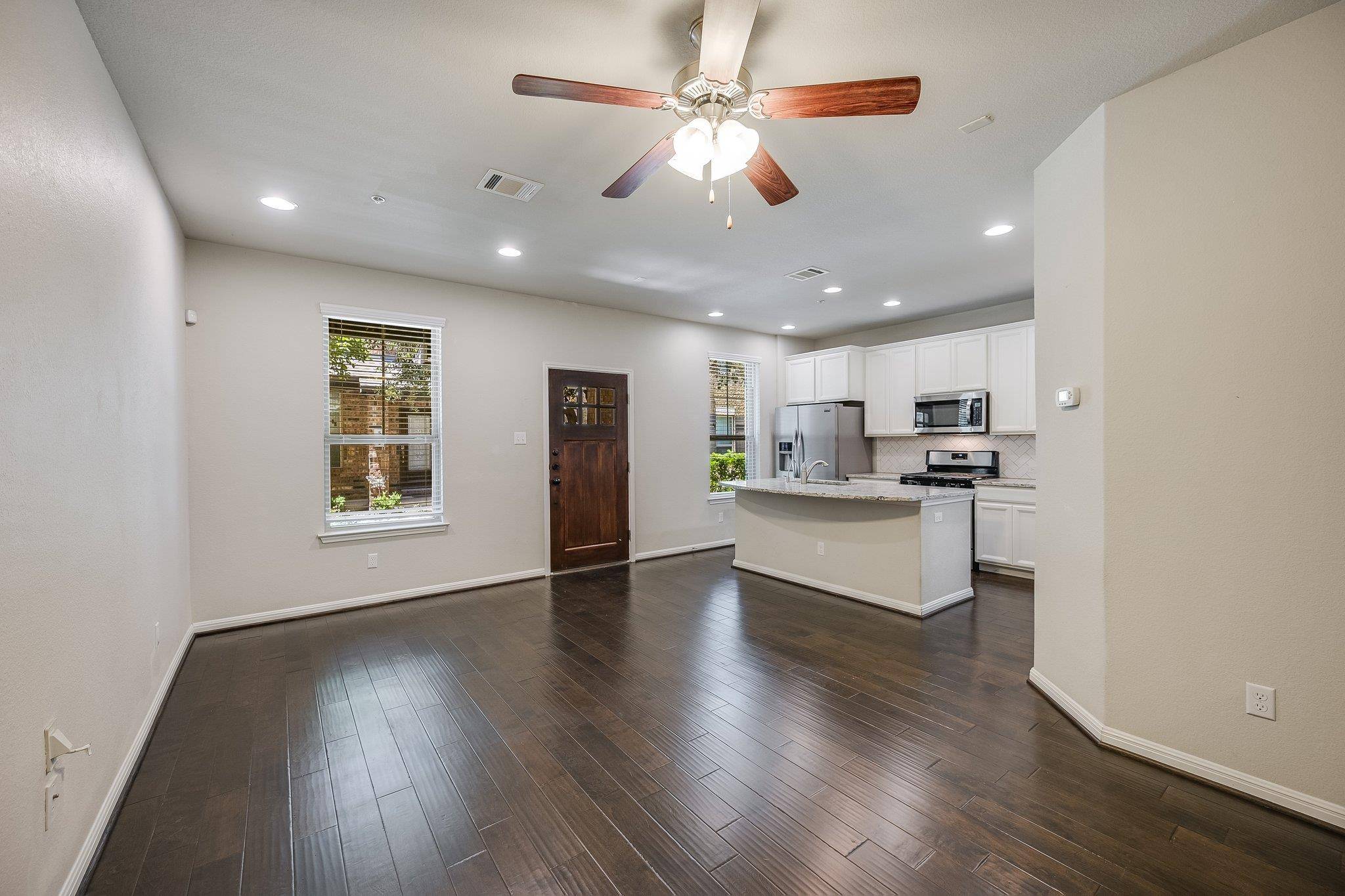 7220 Wyoming Springs Drive DR #604, Round Rock, TX 78681