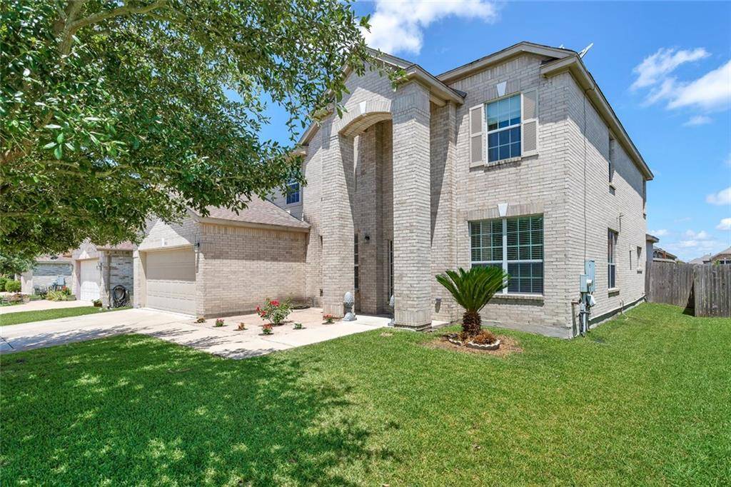 908 Yellowstone DR, Taylor, TX 76574