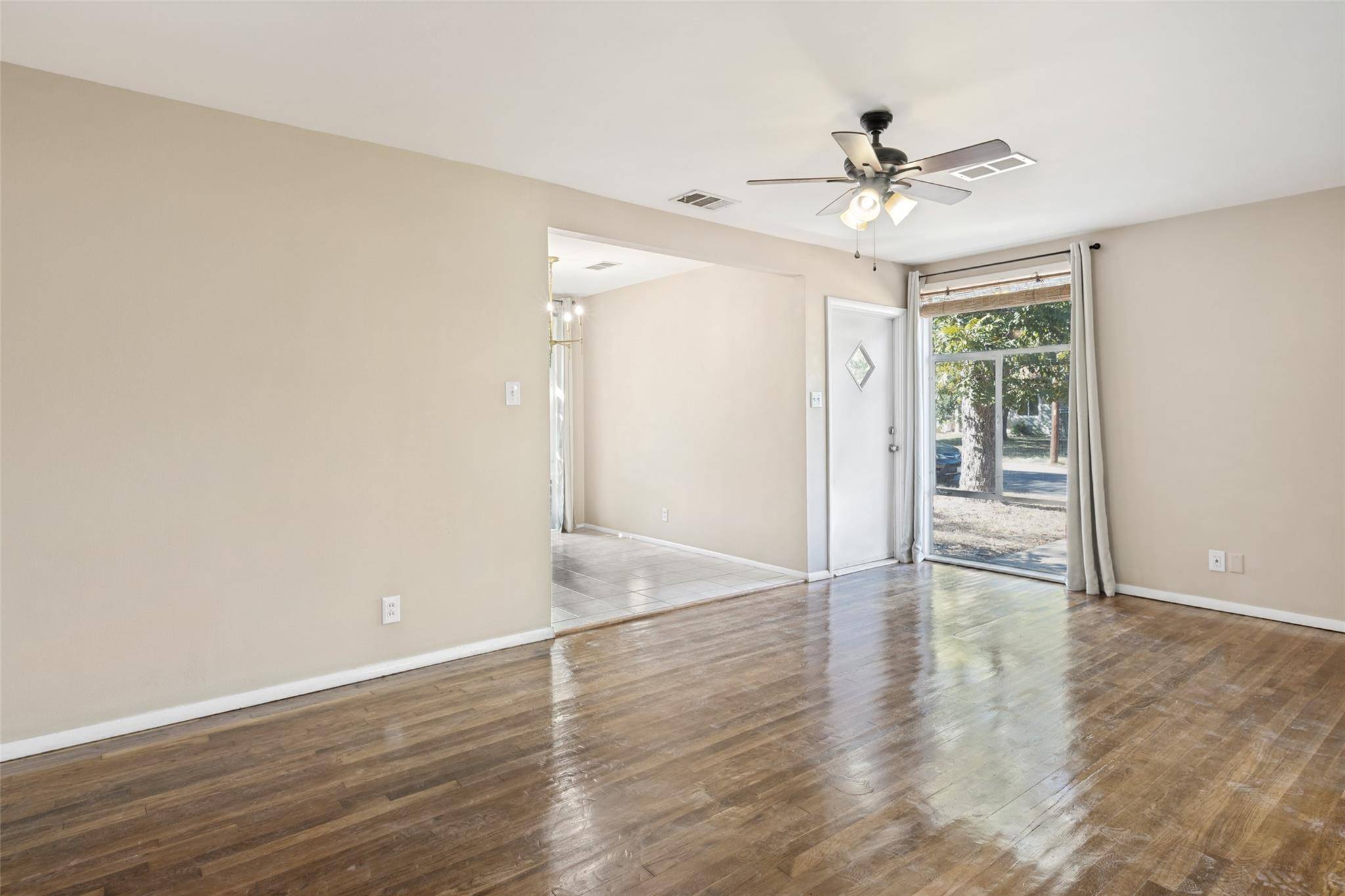 1405 Broadmoor DR, Austin, TX 78723