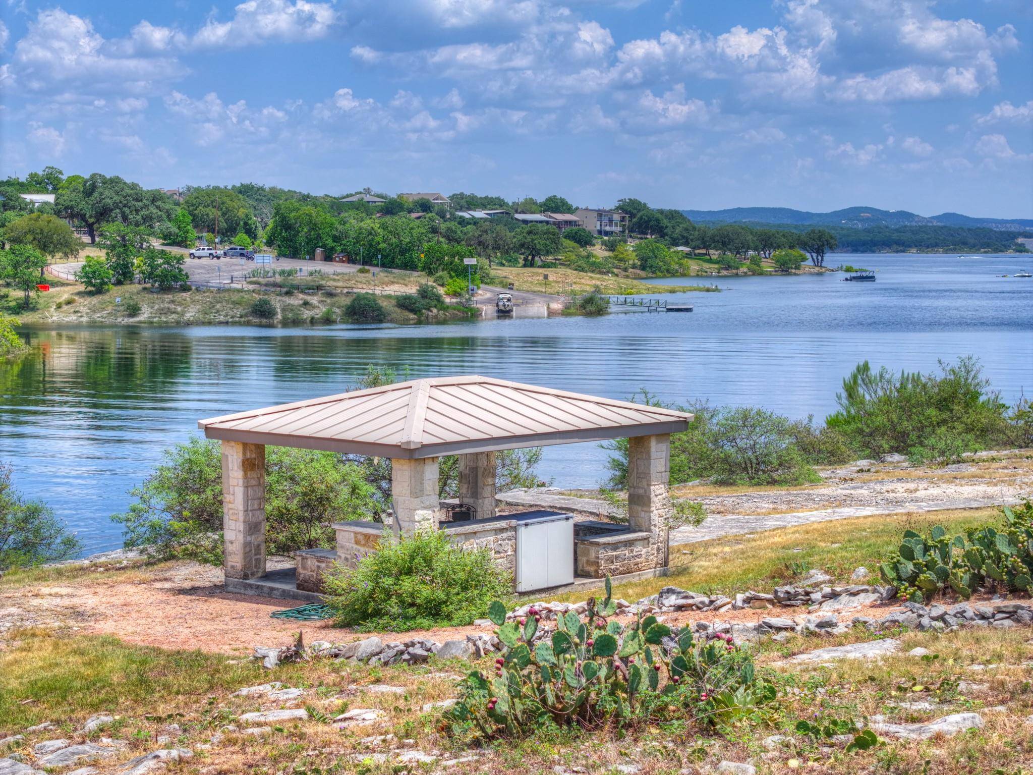 435 Nancy DR, Canyon Lake, TX 78133