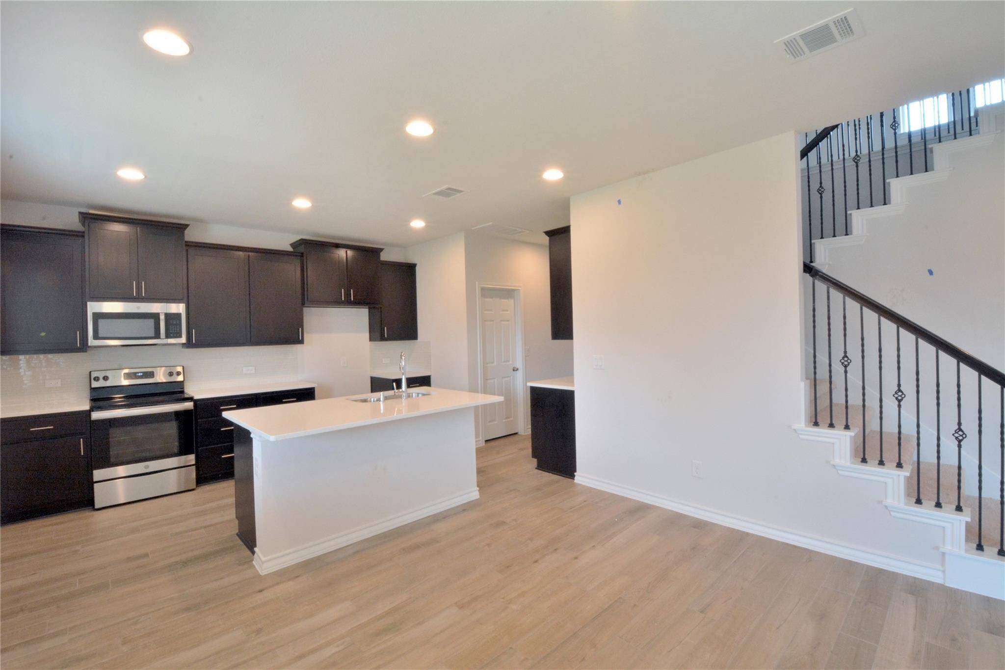 349 Capstone RD, Liberty Hill, TX 78642