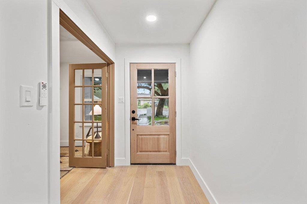 6303 Cannes CIR, Austin, TX 78745