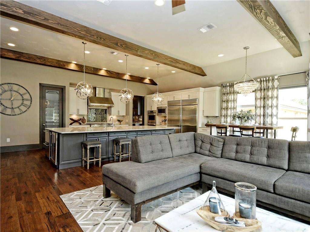 5432 Diamante DR, Spicewood, TX 78669