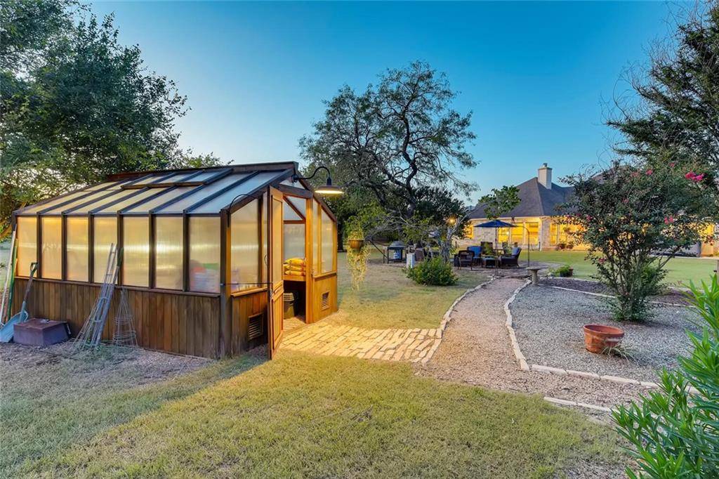 343 W Overlook Mountain DR, Buda, TX 78610